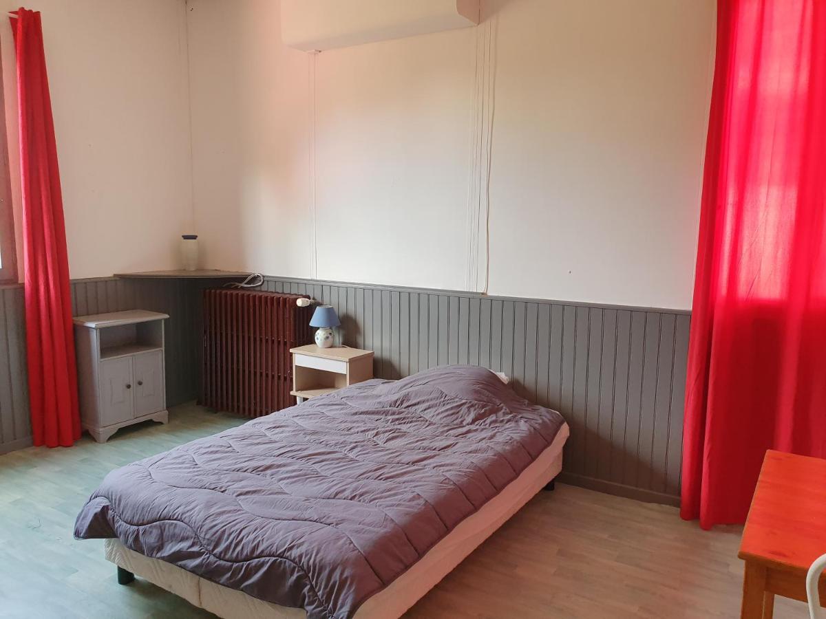 Camping Des 2 Rives- Chambres Etang-sur-Arroux Esterno foto