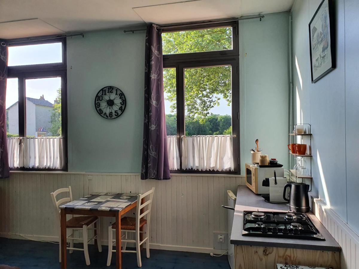 Camping Des 2 Rives- Chambres Etang-sur-Arroux Esterno foto