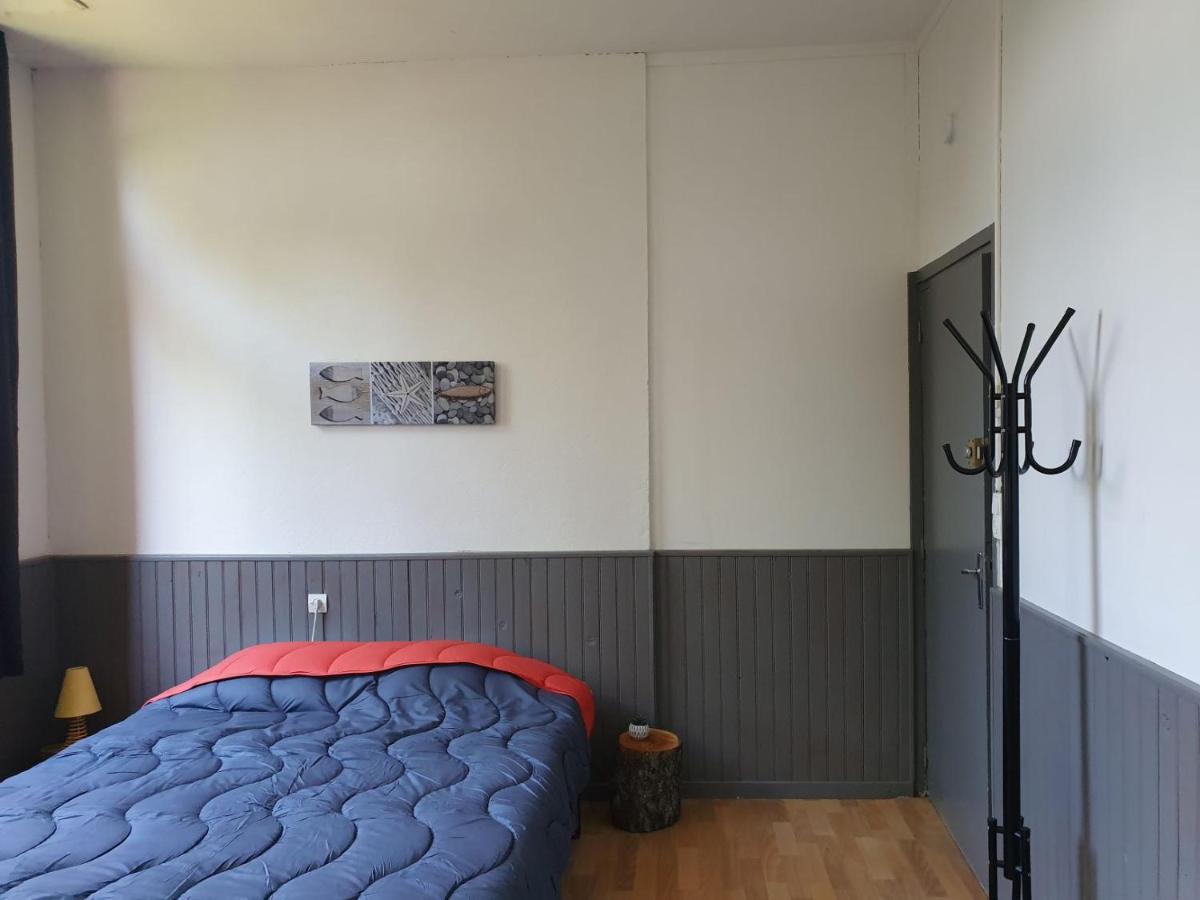 Camping Des 2 Rives- Chambres Etang-sur-Arroux Esterno foto